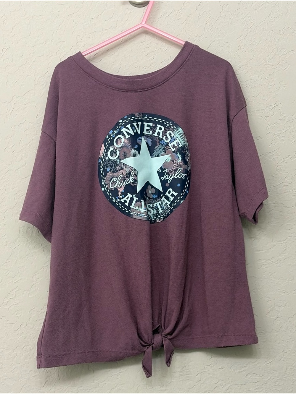 ⭐ Converse Chuck Taylor All Star Girls L Graphic T-Shirt